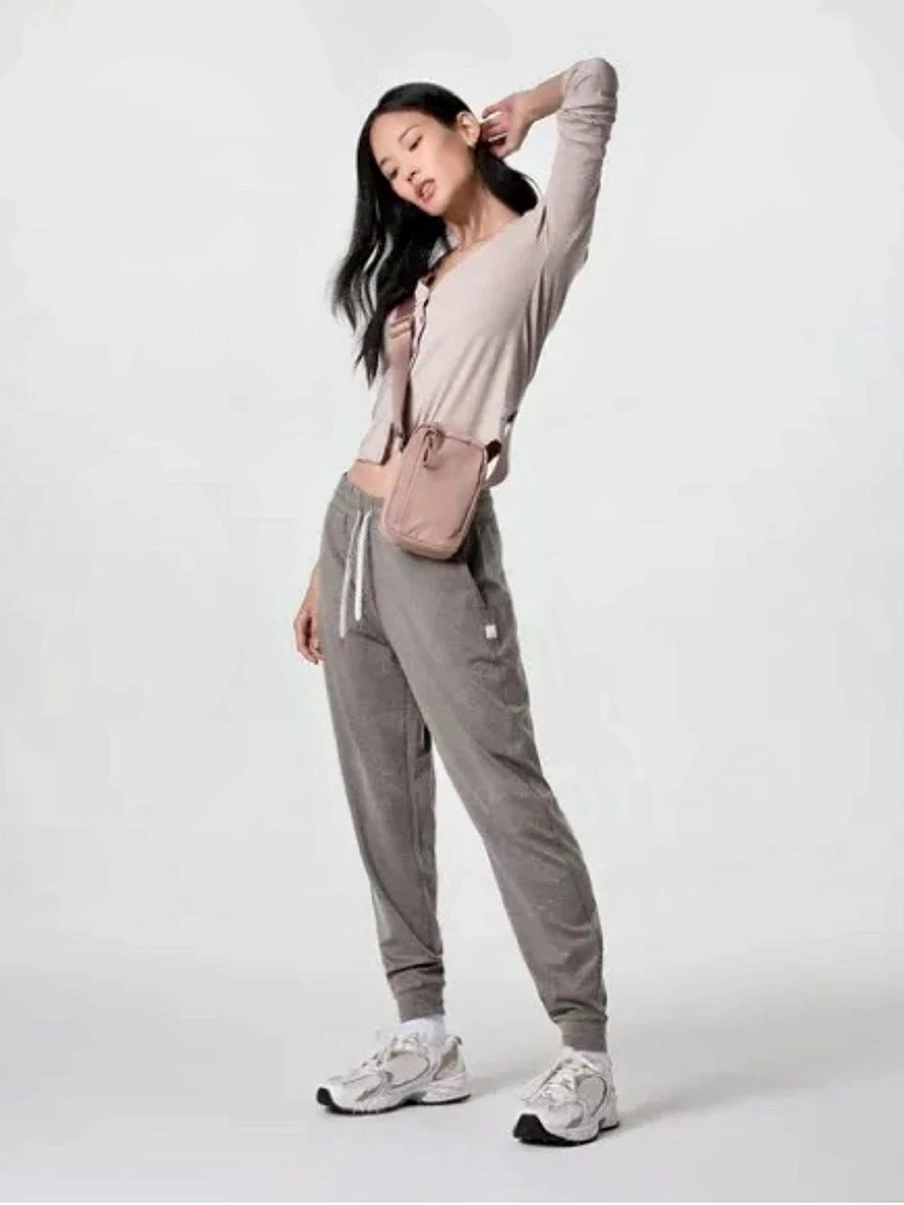 Vuori Sunday Performance Jogger Pants - Medium